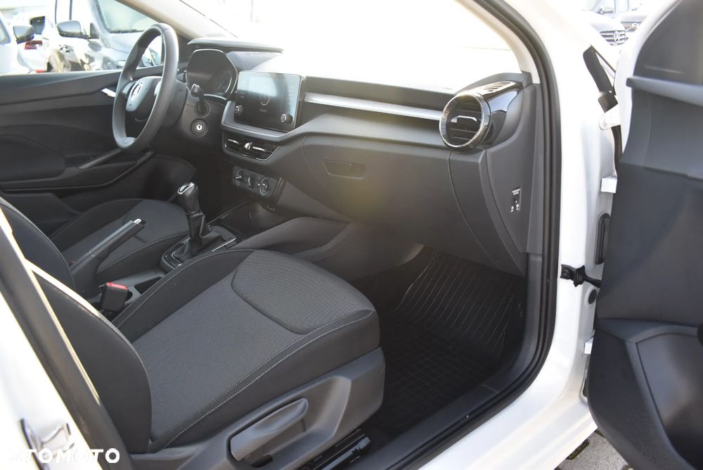 Skoda Fabia 1.0 Ambition - 16