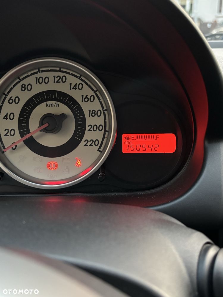 Mazda 2 - 6