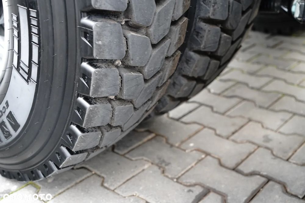 MAN TGS 41.480 / 8X8 / WYWROTKA / AUTOMAT / FABRYCZNIE NOWY / BOGATE WYPOSAŻENIE / DOSTĘPNY OD RĘKI / ZŁOTY METALIK / - 23