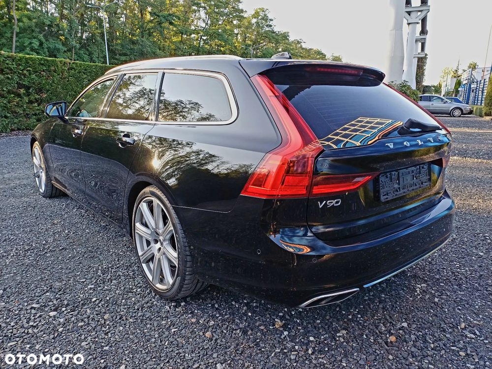 Volvo V90 D5 AWD Geartronic Momentum - 3