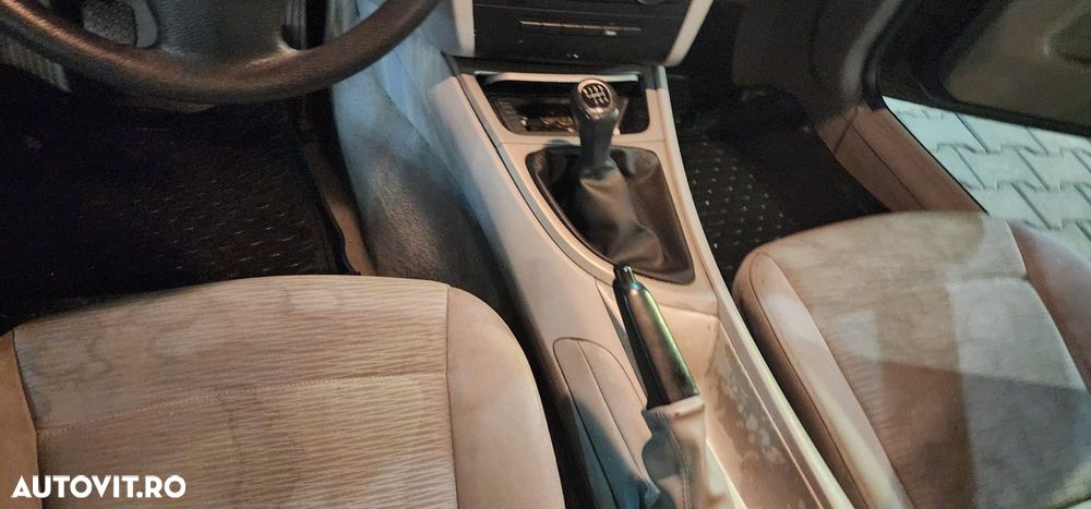 BMW Seria 1 118d - 9