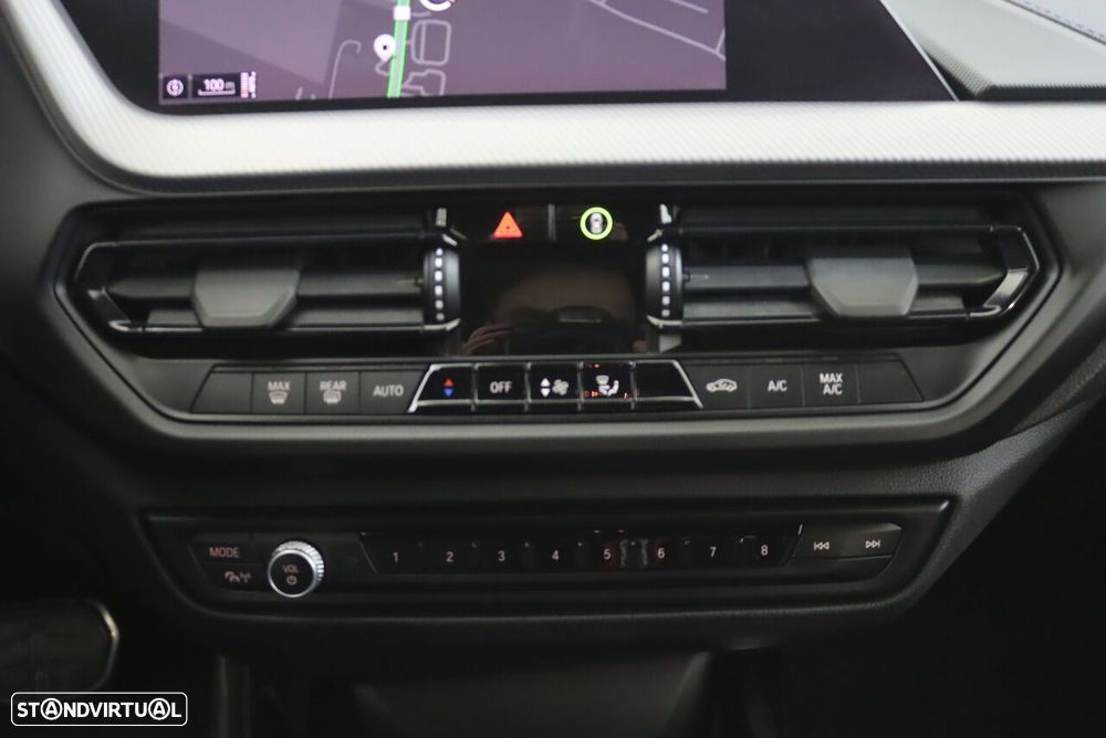 BMW 116 d Pack Desportivo M Auto - 16