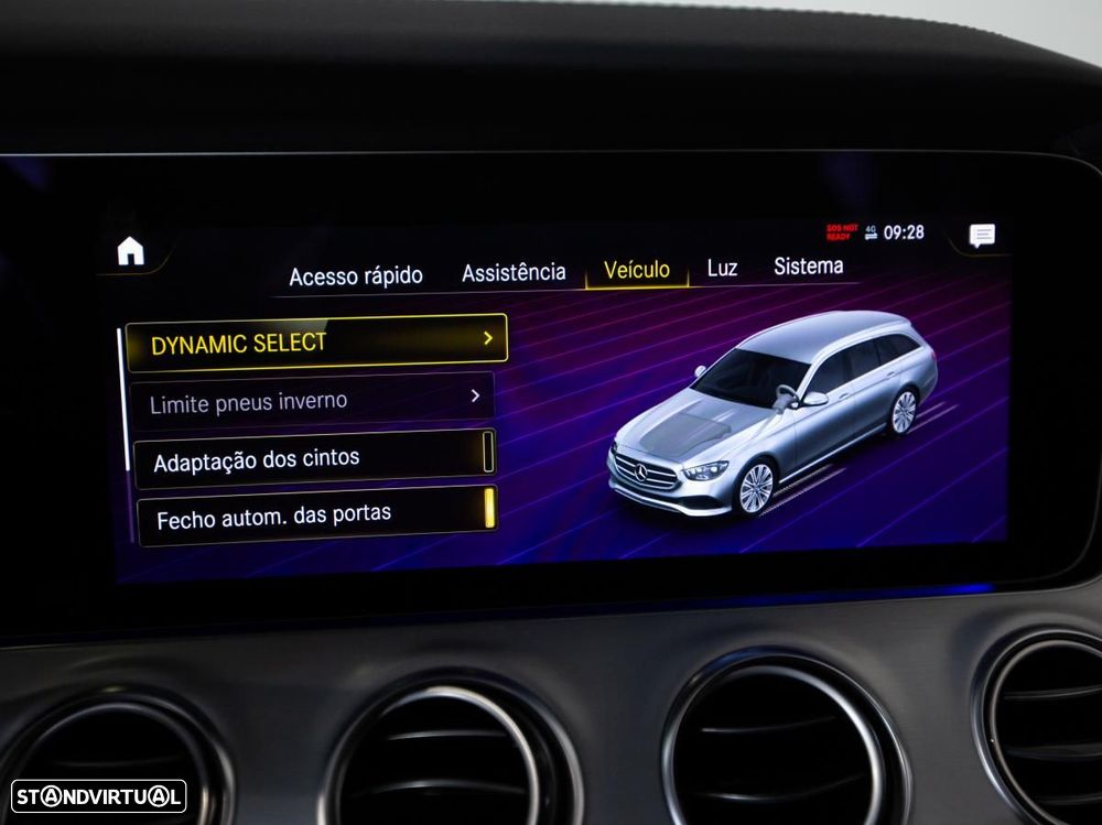 Mercedes-Benz E 300 de 4Matic T 9G-TRONIC AMG Line - 37