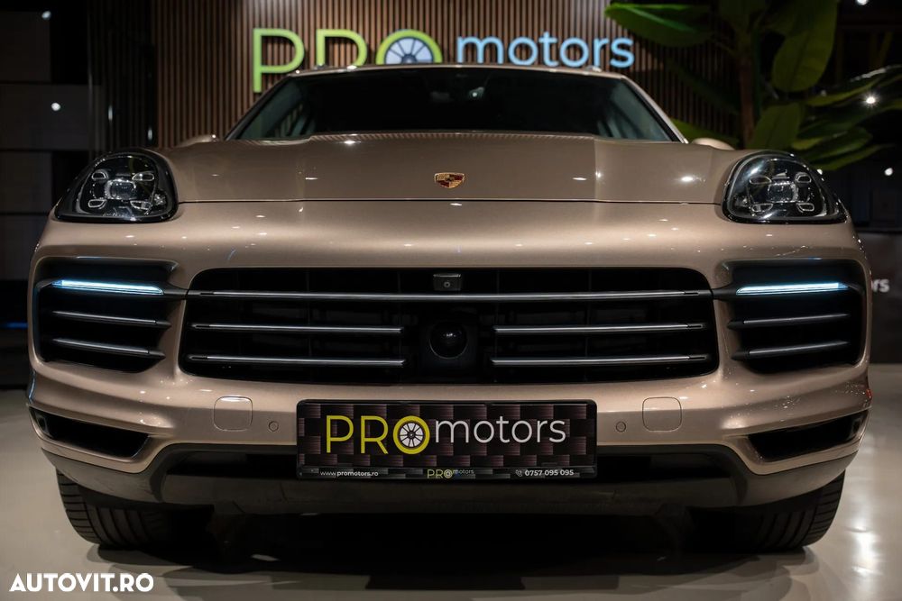 Porsche Cayenne - 11