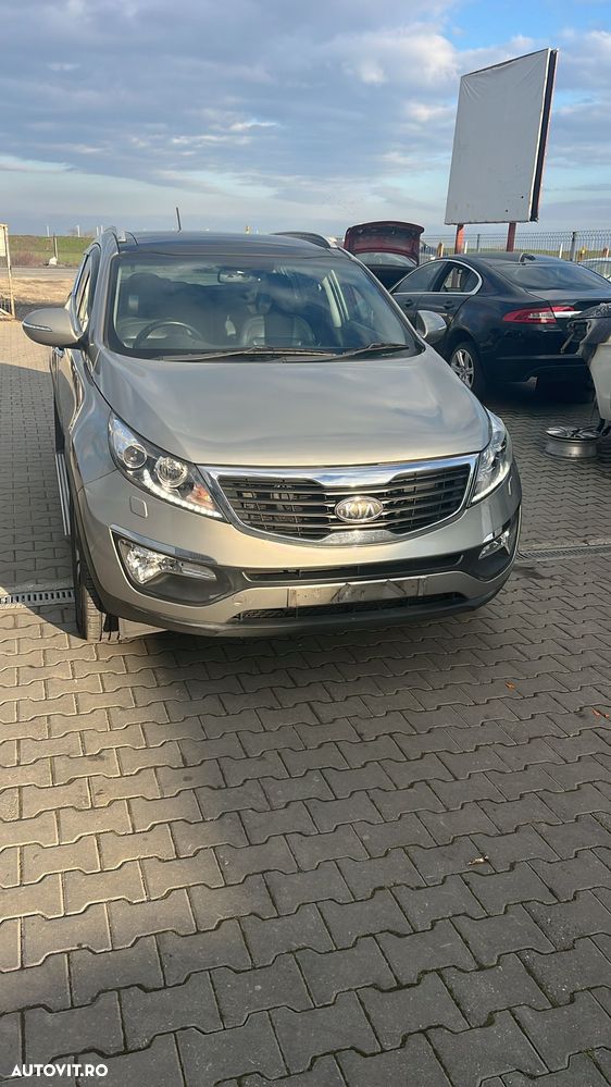 Dezmembram Kia Sportage 1.7 diesel din 2014 - 1