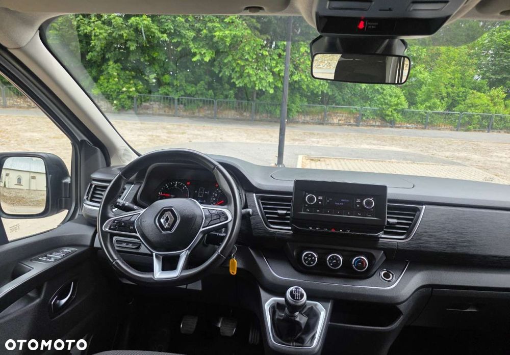 Renault Trafic - 23