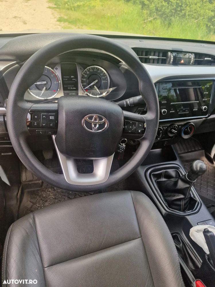 Toyota Hilux - 6