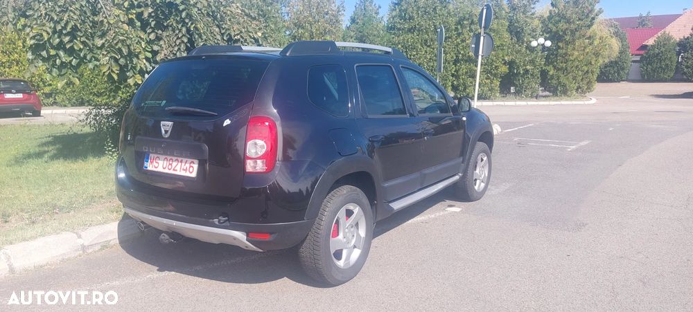Dacia Duster 1.6 4x4 Laureate - 11