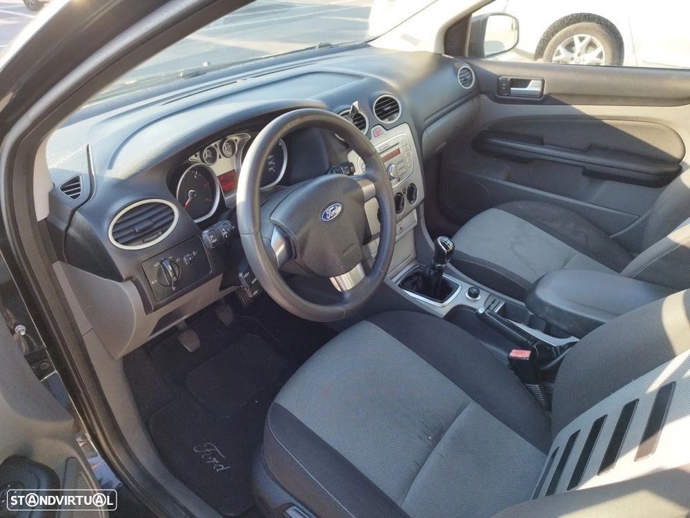 Ford Focus - 8