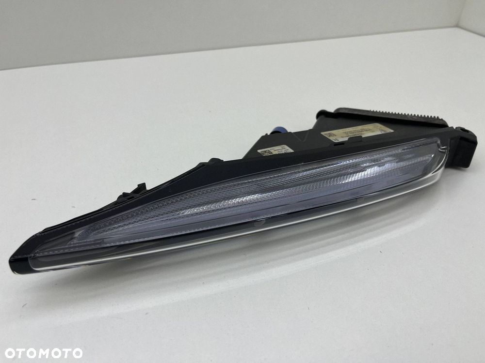 PORSCHE MACAN 95B HALOGEN PRAWY PRZÓD DRL LED 95B953082B - 2