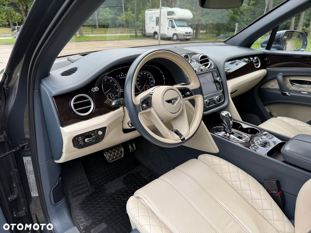 Bentley Bentayga W12 - 22