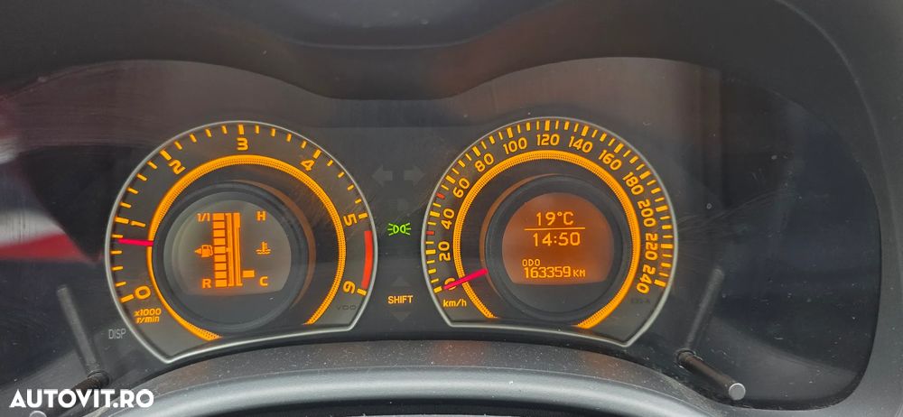 Toyota Corolla 2.0 D-4D DPF Sol - 8