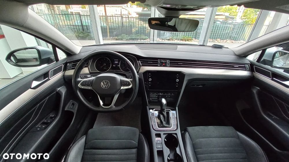 Volkswagen Passat 2.0 TSI Elegance DSG - 32