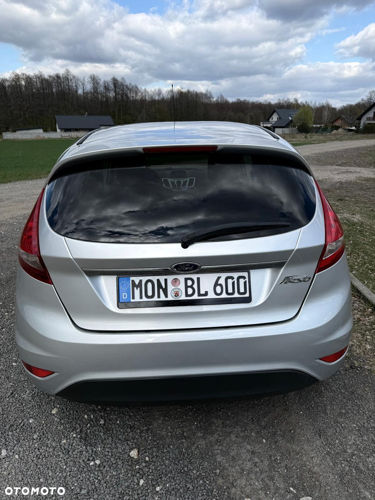 Ford Fiesta 1.4 Champions Edition - 12