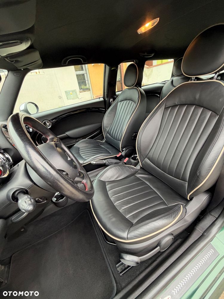 MINI Clubman Cooper D - 13