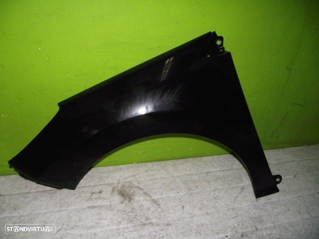 PEÇAS AUTO - Peugeot 308 - 2007 / 2011 - Guarda Lamas Esquerdo - GL721 - 2