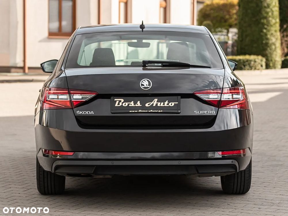 Skoda Superb 1.6 TDI DSG Ambition - 12