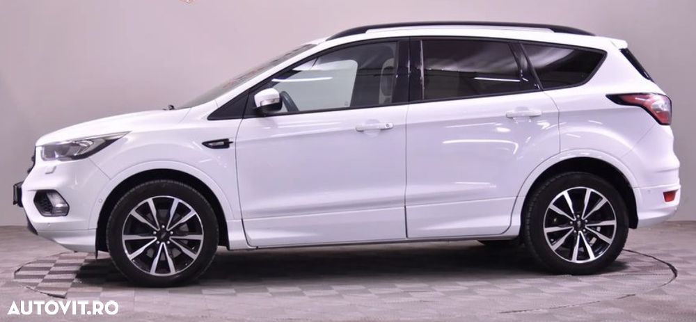 Ford Kuga 2.0 TDCi 4x4 Aut. ST-Line - 3