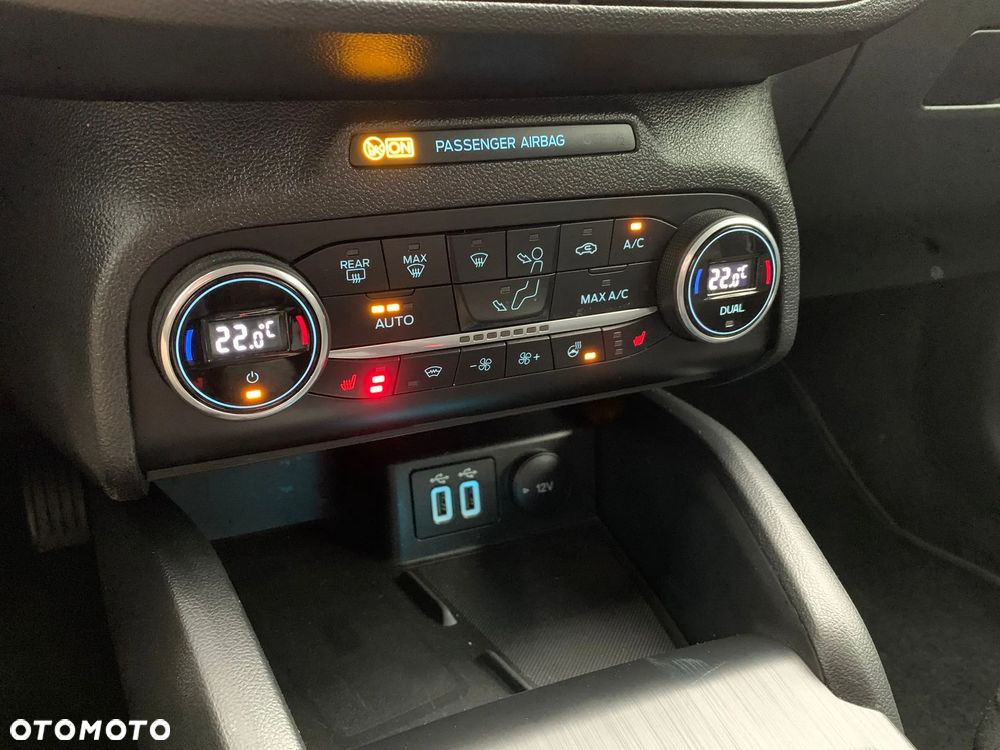 Ford Focus 1.0 EcoBoost Titanium Business - 15