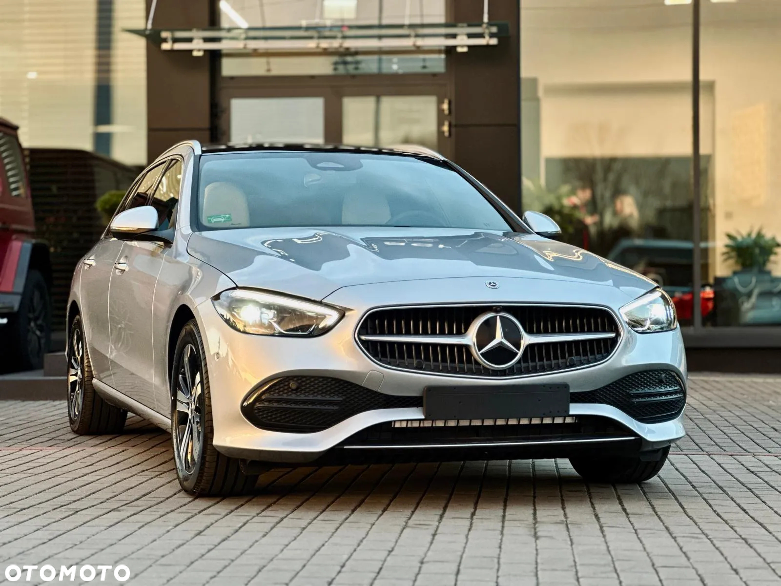 Mercedes-Benz Klasa C 300 de PHEV 4-Matic Avantgarde - 32