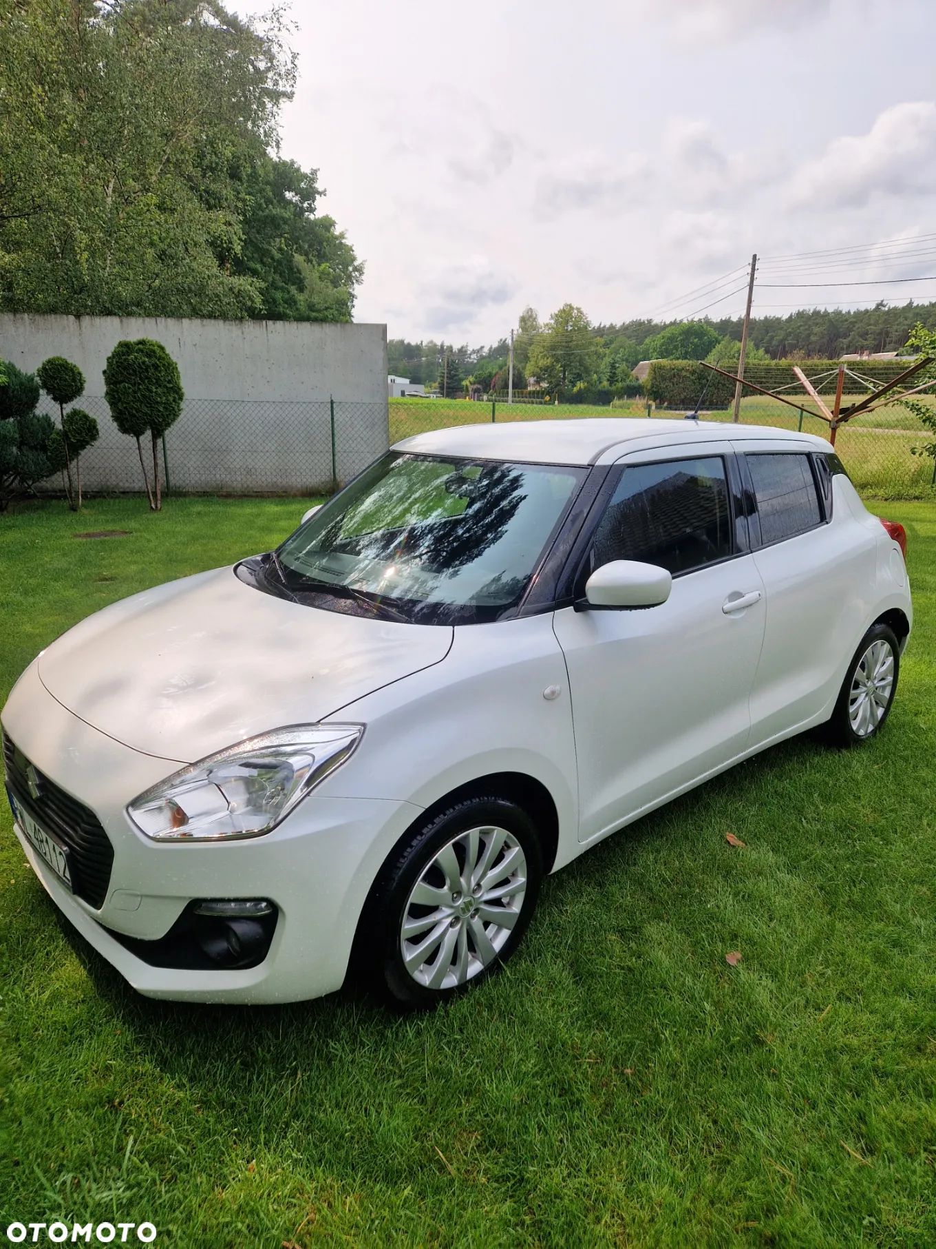 Suzuki Swift 1.2 Premium - 1