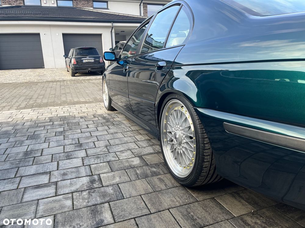 BMW Seria 5 528i - 12