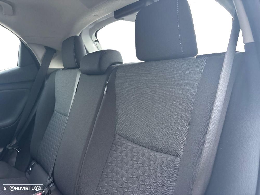 Toyota Yaris - 18