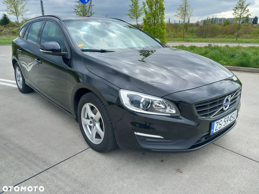 Volvo V60 D4 Linje Svart - 3