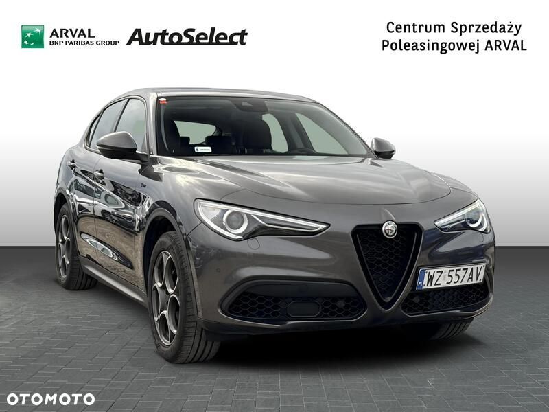 Alfa Romeo Stelvio - 8