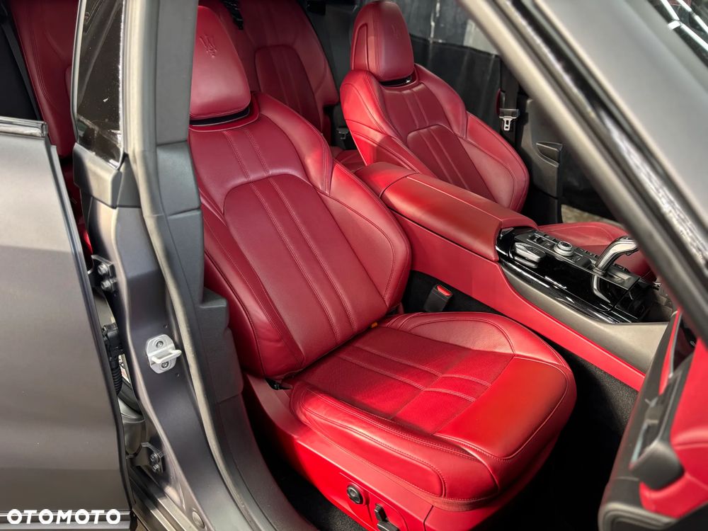 Maserati Levante S Q4 GranSport - 18