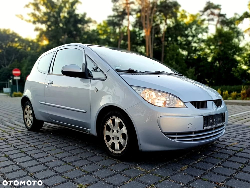 Mitsubishi Colt - 10