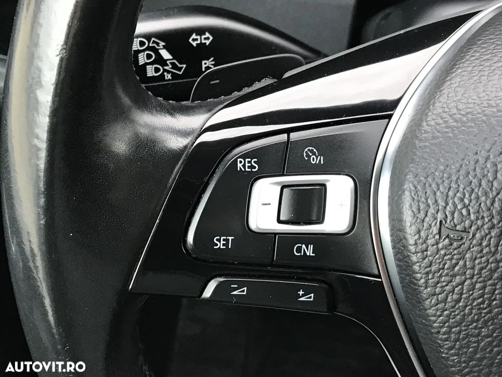 Volkswagen Caravelle T6.1 2.0 TDI 150 kW LR Comfortline DSG 4M - 22