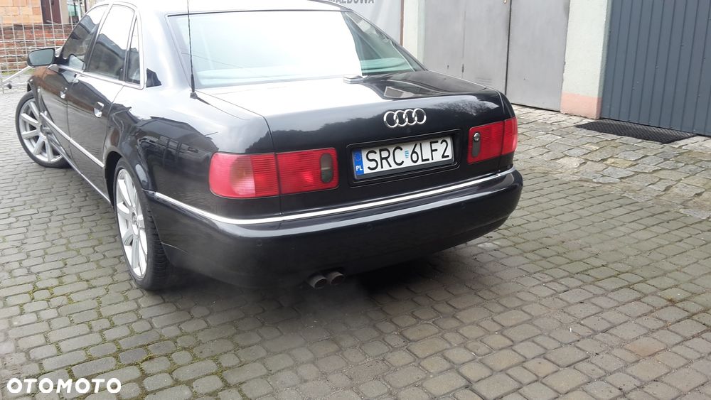 Audi A8 4.2 Quattro - 21