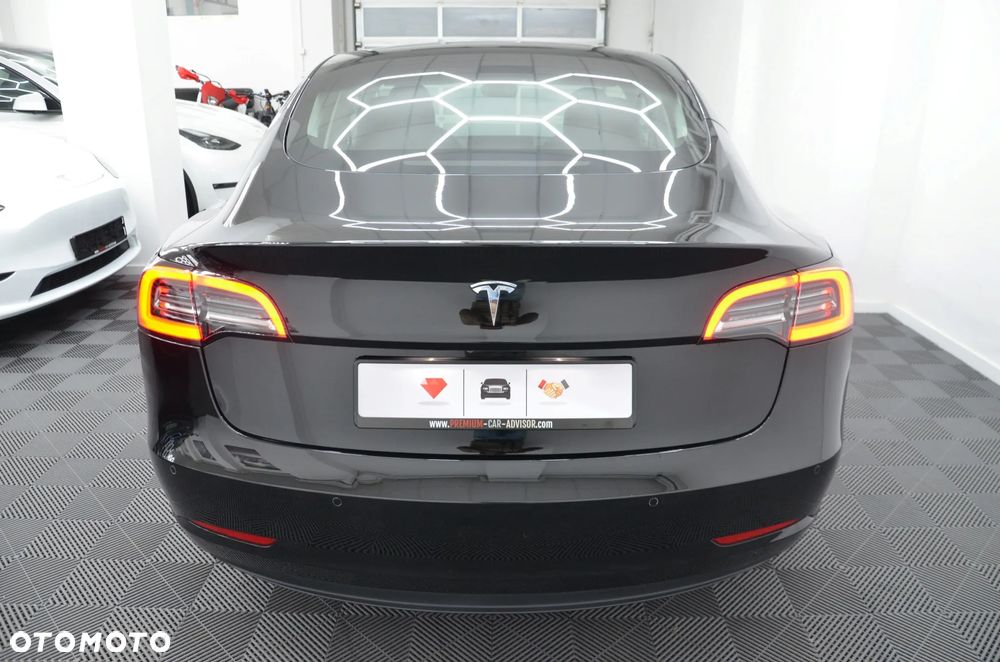 Tesla Model 3 Standard Reichweite Plus Hinterradantrieb - 8