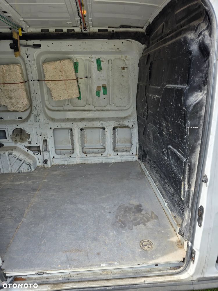 Ford Transit - 6