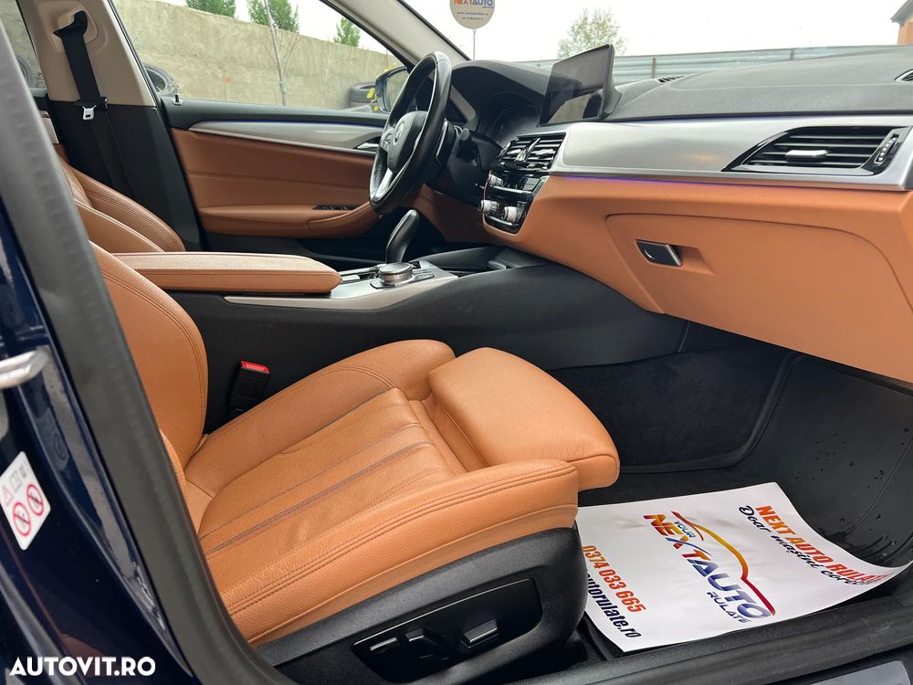 BMW Seria 5 520d xDrive AT - 11