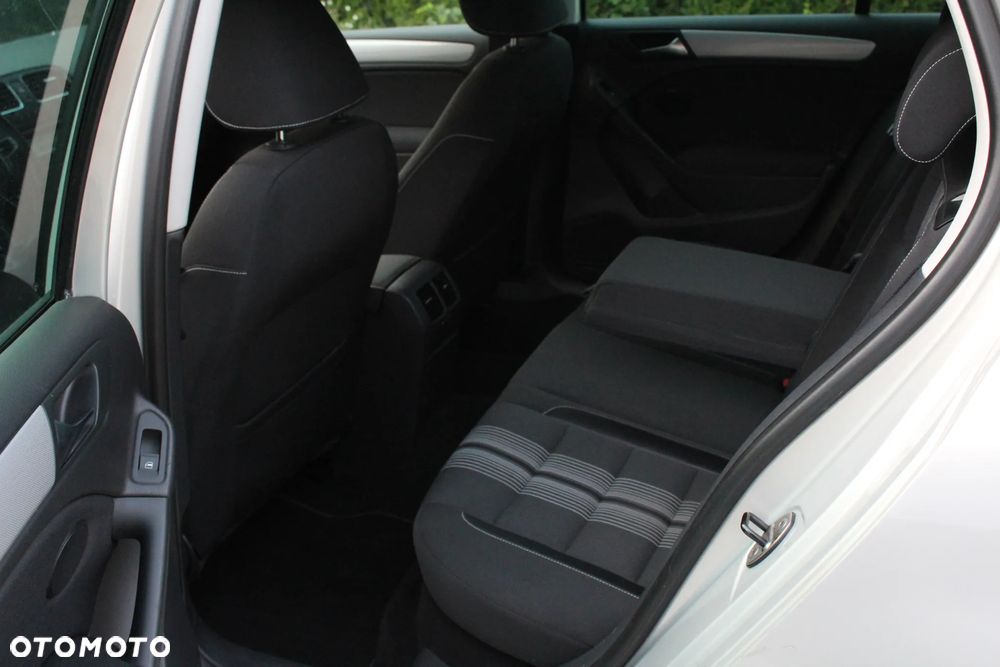 Volkswagen Golf 1.2 TSI BlueMotion Technology MATCH - 10