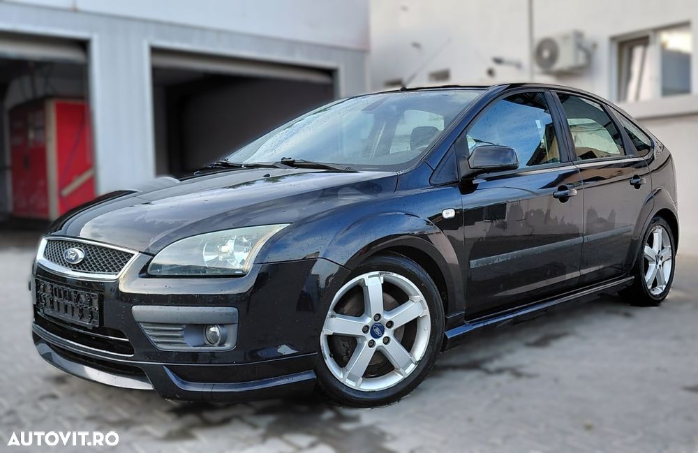 Ford Focus 2.0 Futura - 1