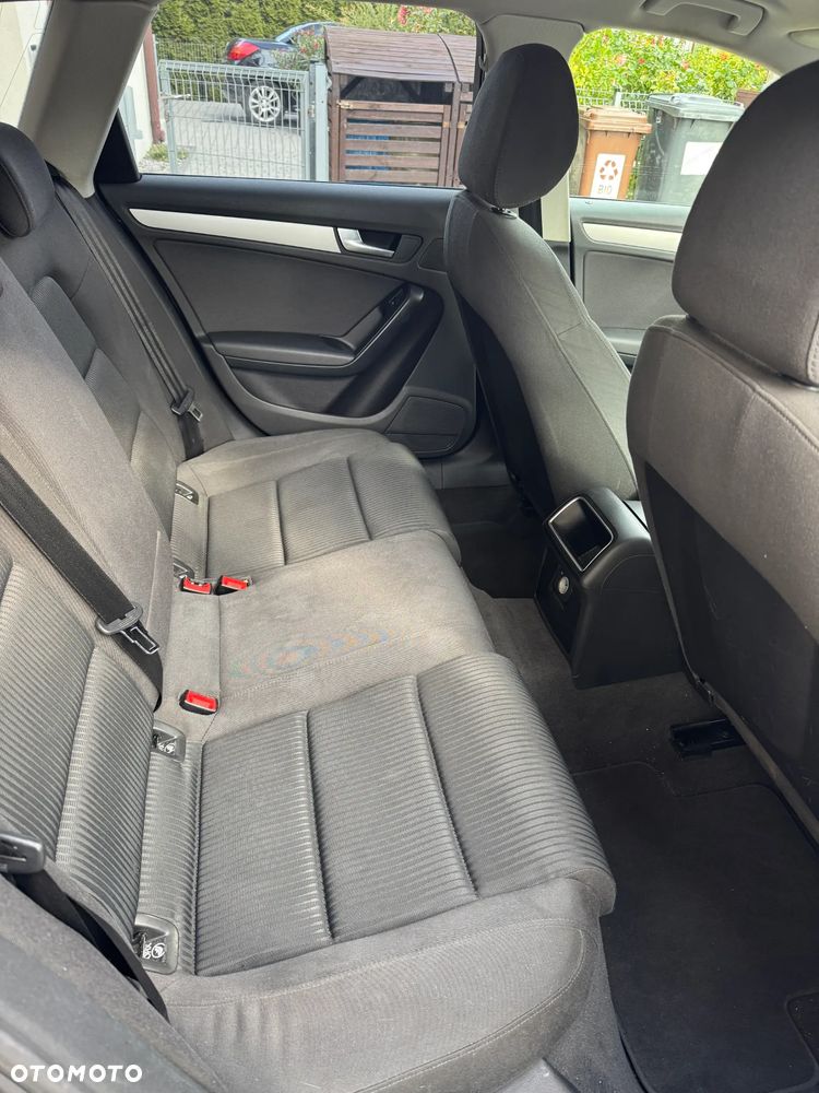 Audi A4 Avant 2.0 TDI DPF multitronic Ambiente - 30