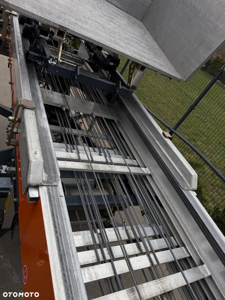 Paus Easy 18 WH-M Drabina Winda Dekarska mobilna aluminiowa TRANSPORTER DEKARSKO-BUDOWLANY w pełni Hydrauliczny 18 metrów. Obrotowy do okoła. 2018rok. Jak Nówka z salonu. praktycznie zerowy przebieg! Serwisy w Dekra do Końca. Sprowadzona z Komuny Norweskiej. Wielka Okazja. Sterowanie Hydrauliczne. Nowy model wózek jeździ od dołu dodatkowe ramię. Pojazd przyczepa lekka - 6