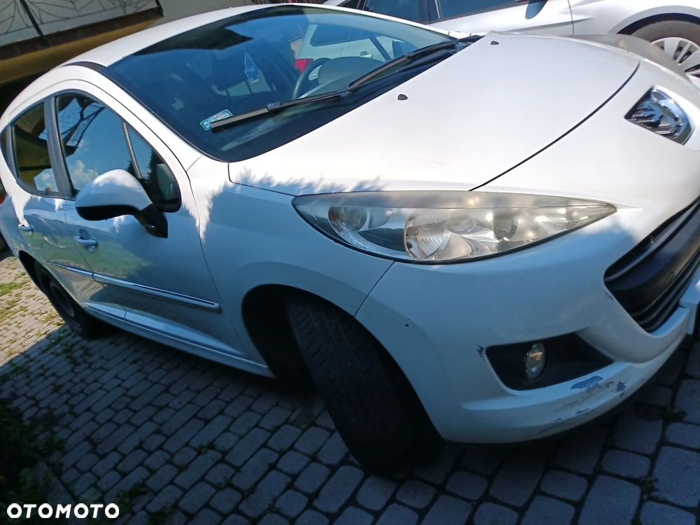 Peugeot 207 - 3