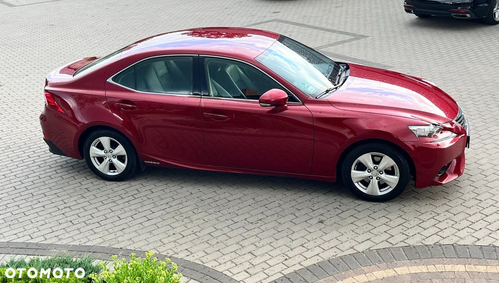 Lexus IS 300h Elite - 4