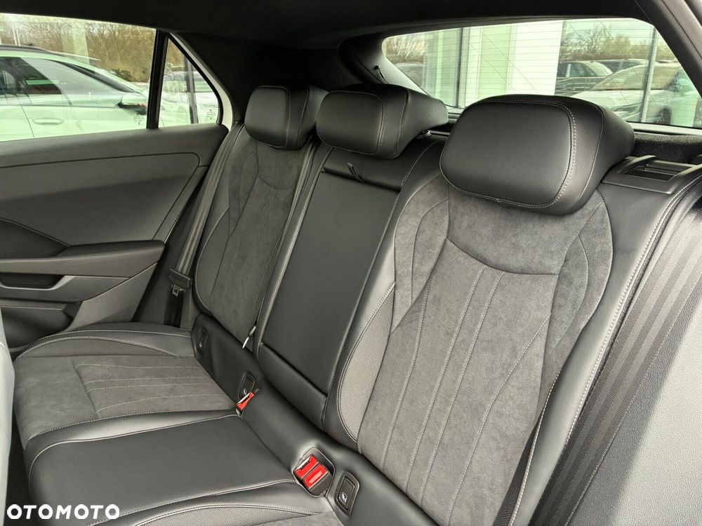 Volkswagen T-Roc - 7