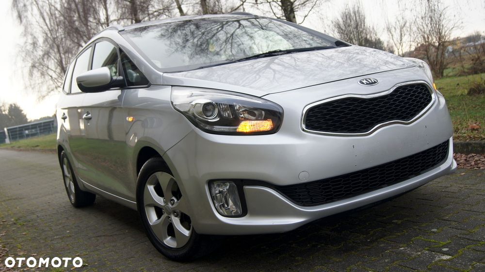 Kia Carens 1.6 GDI M - 15