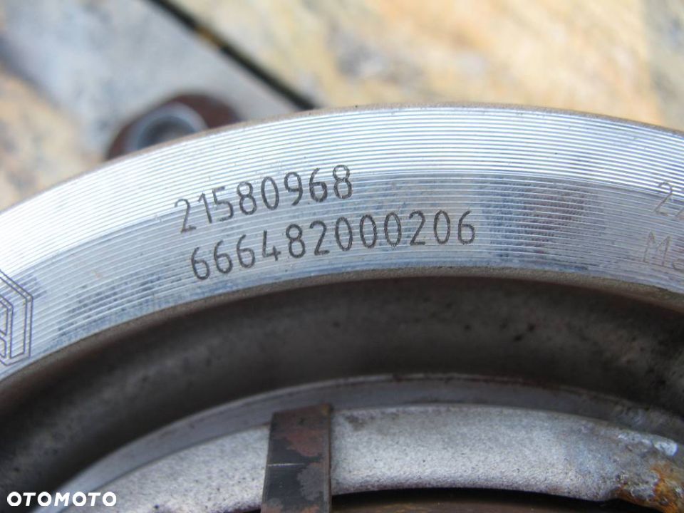 # RENAULT GAMA T RANGE WYSPRZĘGLIK SIŁOWNIK SPRZĘGŁA AT2412E 21580968 - 2