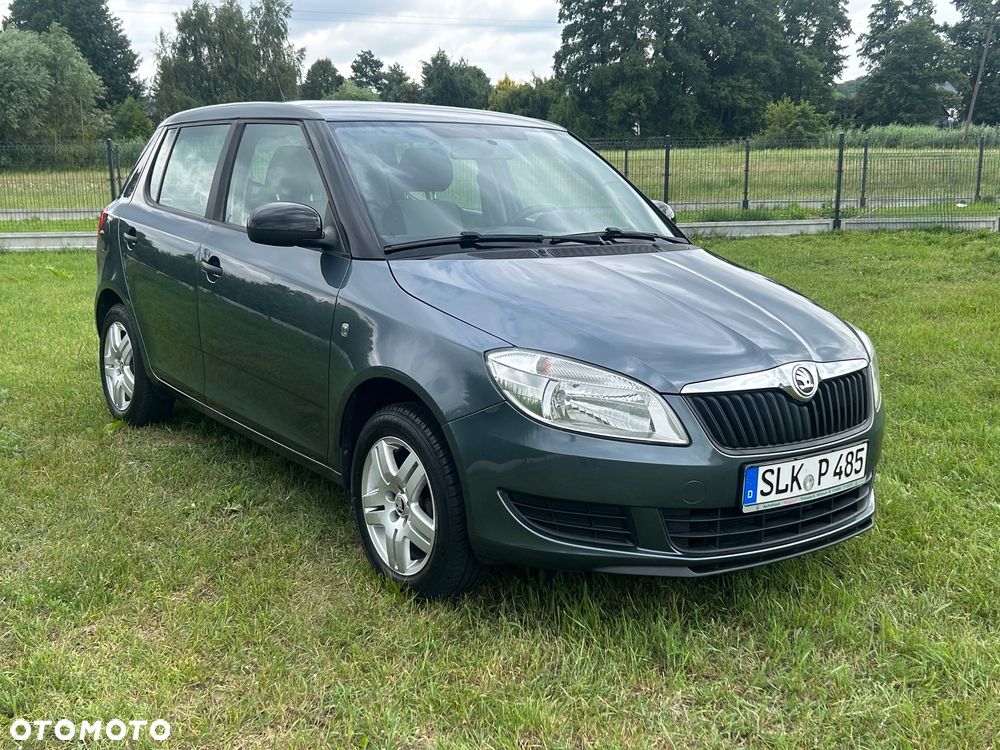 Skoda Fabia 1.2 HTP Cool Colour Edition - 4