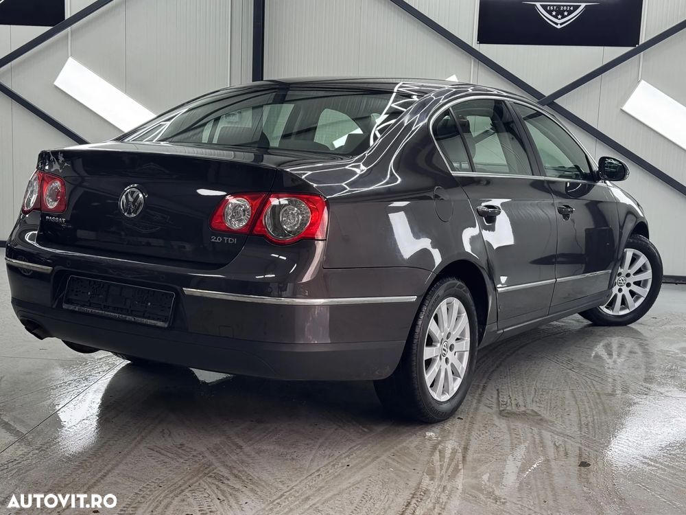 Volkswagen Passat 2.0 TDI DPF DSG Comfortline - 13