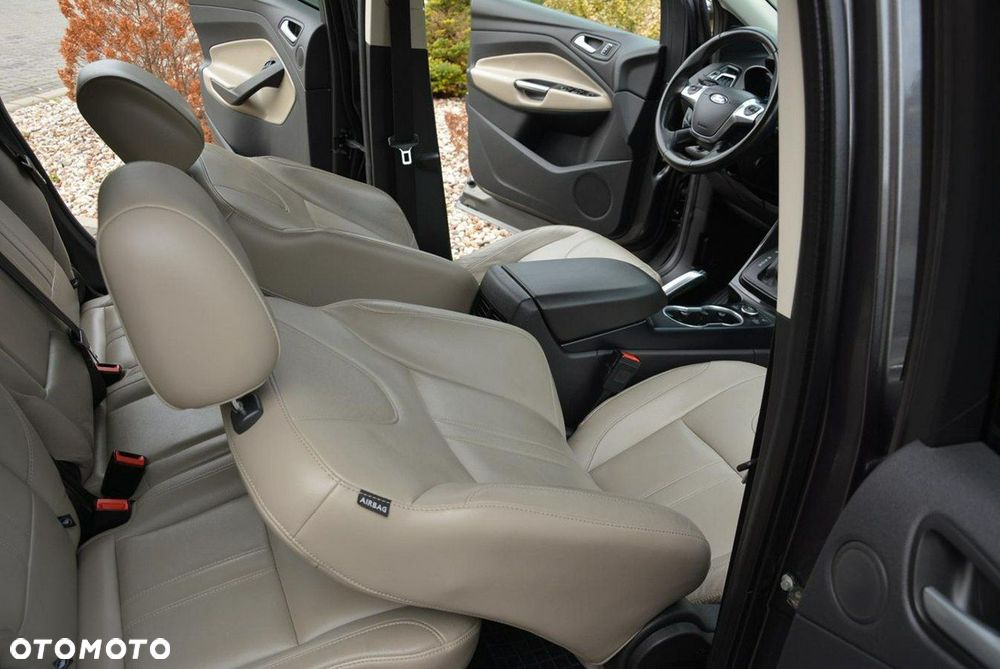 Ford Kuga 2.0 TDCi 4WD Titanium Plus - 17