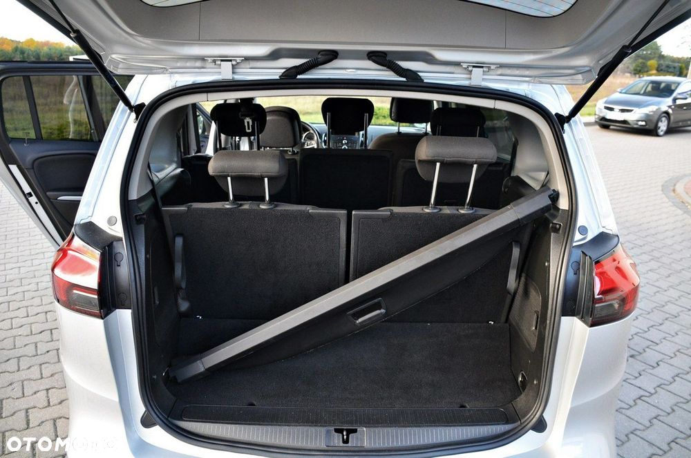 Opel Zafira - 22