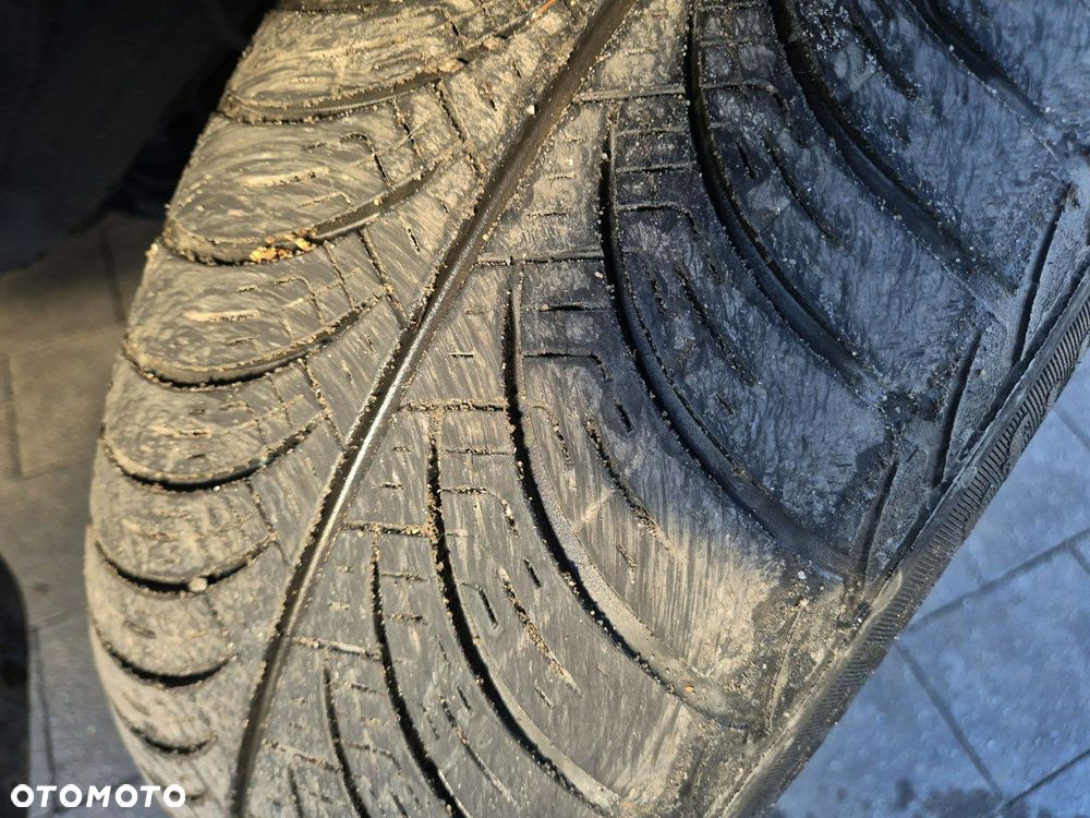 Nissan Qashqai+2 - 7